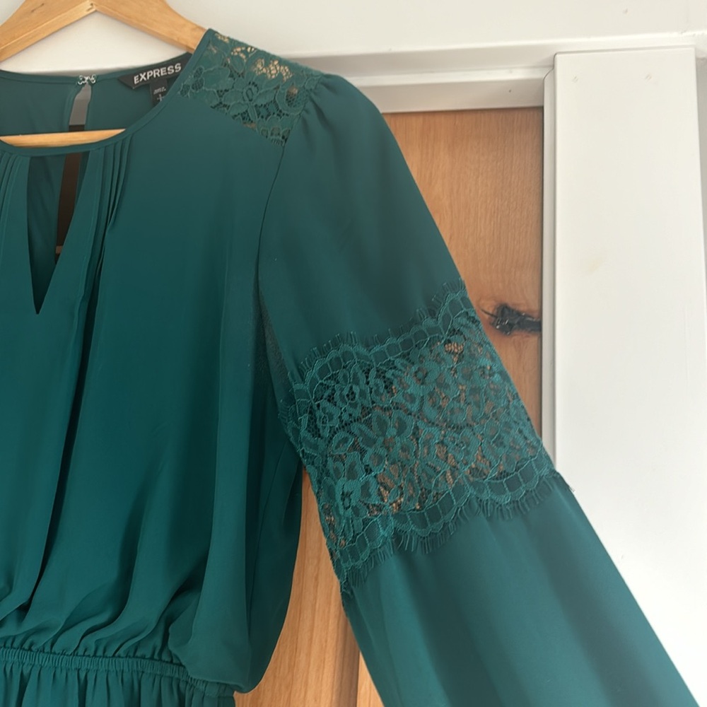 Express Green Lace Dress - Picture 2 of 7